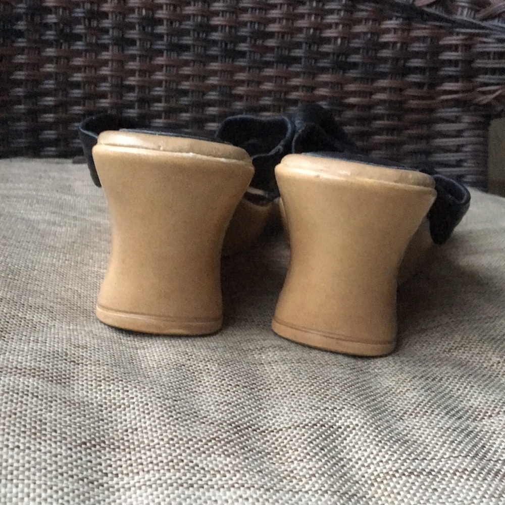 Strictly Comfort Wedges 9.5 - Picture 3 of 6